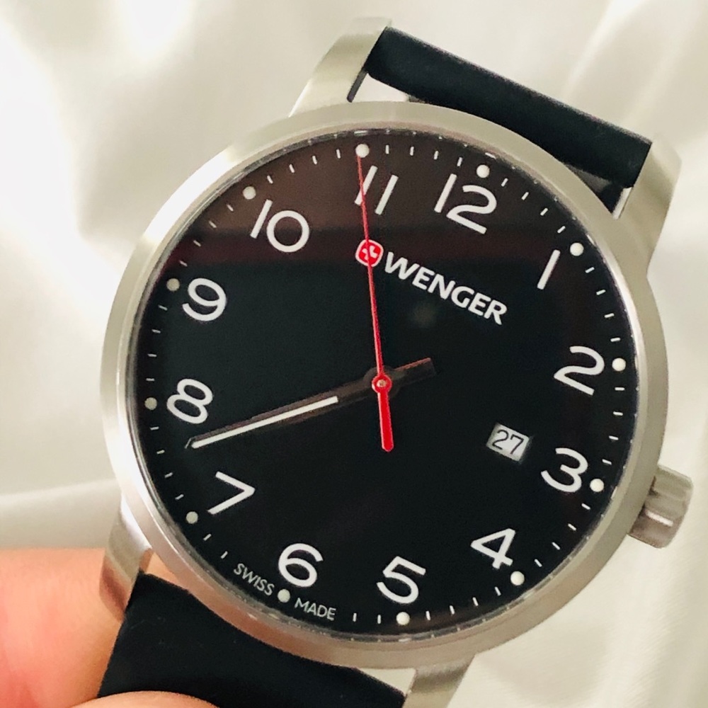 Wenger Avenue Watch